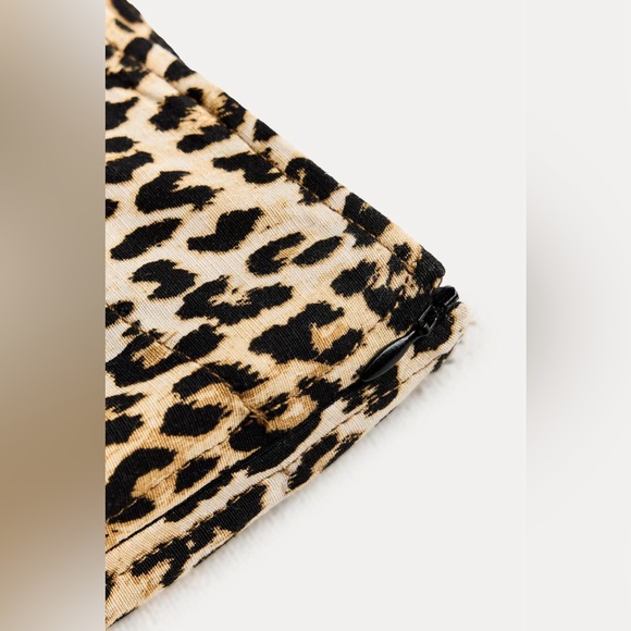 SALE! ZARA NWT ZW COLLECTION ANIMAL PRINT CAPRI PANTS - Picture 8 of 9